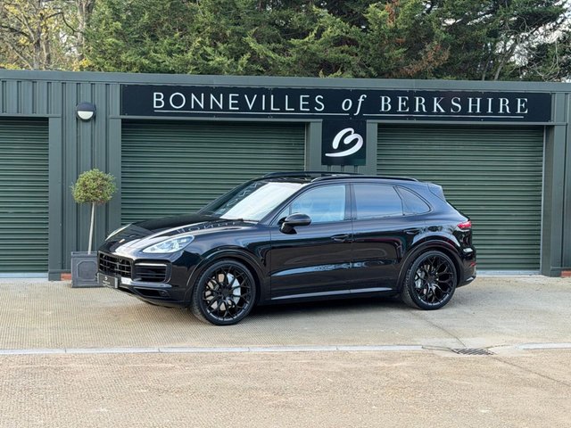 2019 PORSCHE CAYENNE - Photo 4