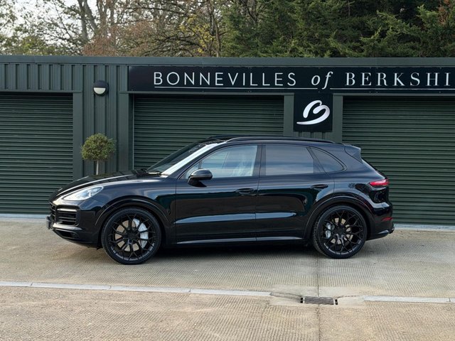 2019 PORSCHE CAYENNE - Photo 5