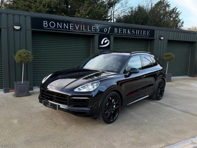2019 PORSCHE CAYENNE - Photo 6