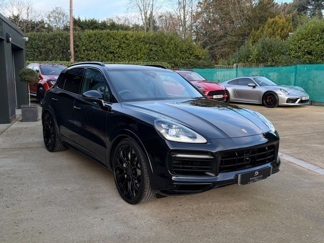 2019 PORSCHE CAYENNE - Photo 8