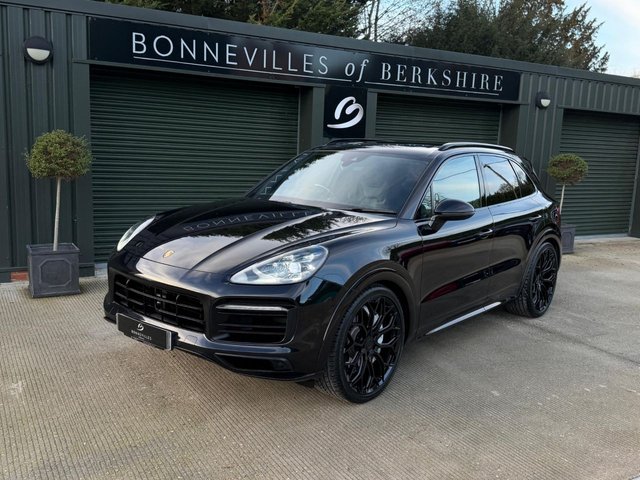 2019 PORSCHE CAYENNE - Photo 10