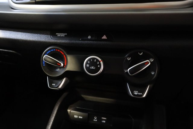 2017 KIA RIO - Photo 12