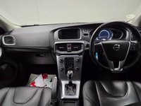 USED 2018 68 VOLVO V40 1.5 T3 GPF Inscription Hatchback 5dr Petrol Auto Euro 6 (s/s) (152 ps) 