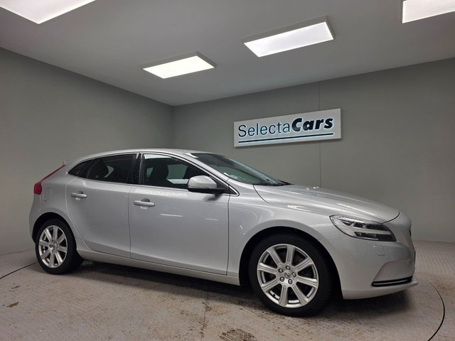 View our VOLVO V40