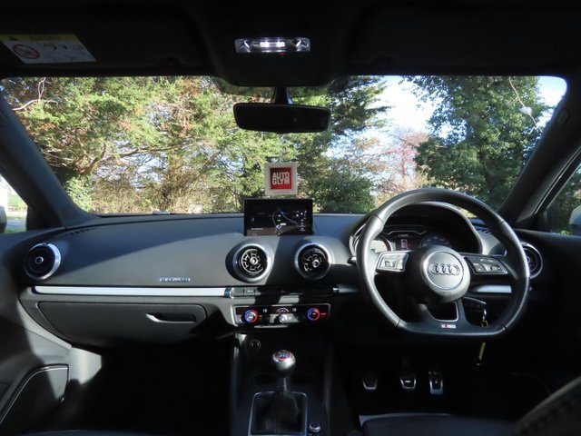 2017 AUDI S3 - Photo 8