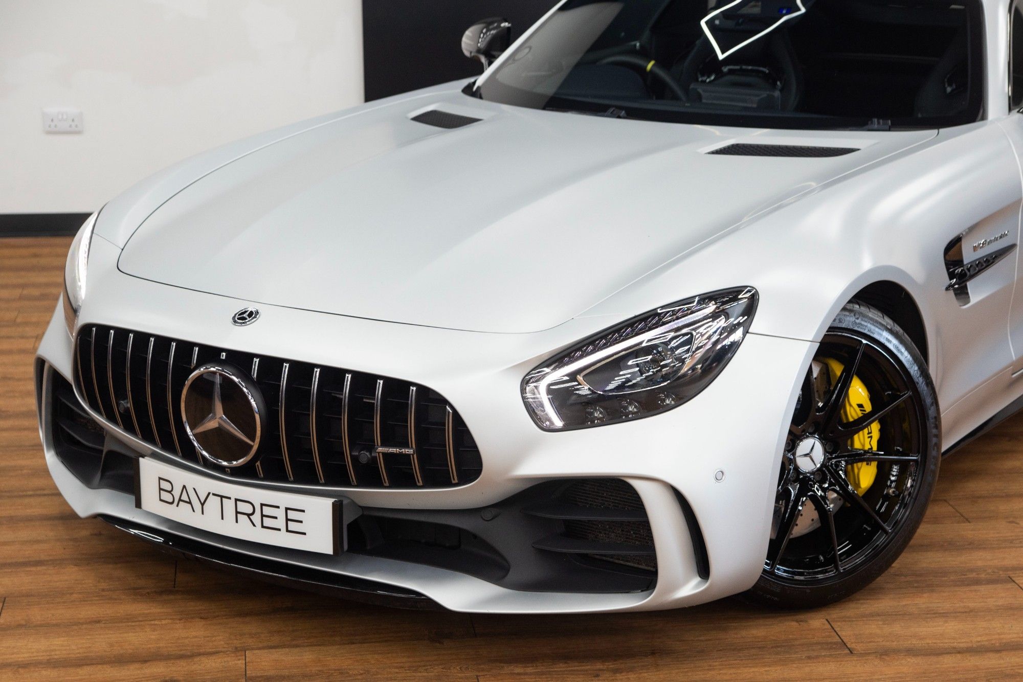 USED 2017 X MERCEDES-BENZ AMG GT 4.0 V8 BiTurbo R (Premium) Coupe  