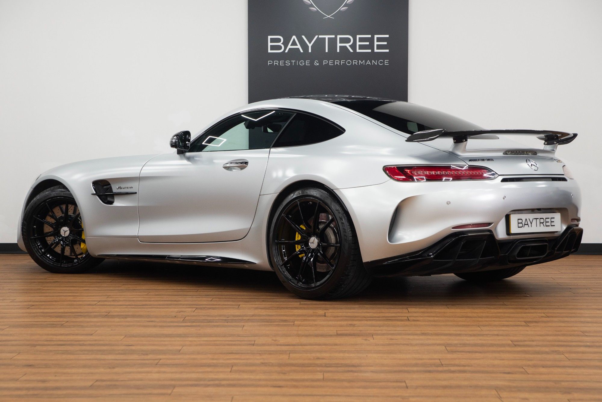 USED 2017 X MERCEDES-BENZ AMG GT 4.0 V8 BiTurbo R (Premium) Coupe  