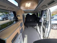 USED 2005 TOYOTA ALPHARD CAMPERVAN New Side Conversion REF K26