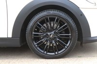 USED 2022 22 MINI HATCH 1.5 Cooper Exclusive Hatchback 5dr Petrol Steptronic Euro 6 (s/s) (136 ps) 