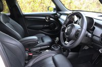 USED 2022 22 MINI HATCH 1.5 Cooper Exclusive Hatchback 5dr Petrol Steptronic Euro 6 (s/s) (136 ps) 