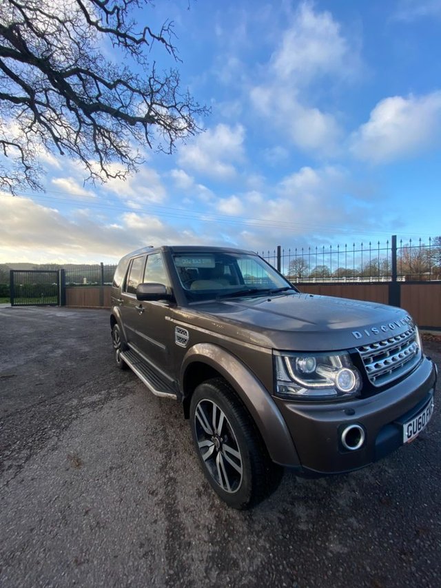 View our LAND ROVER DISCOVERY 4