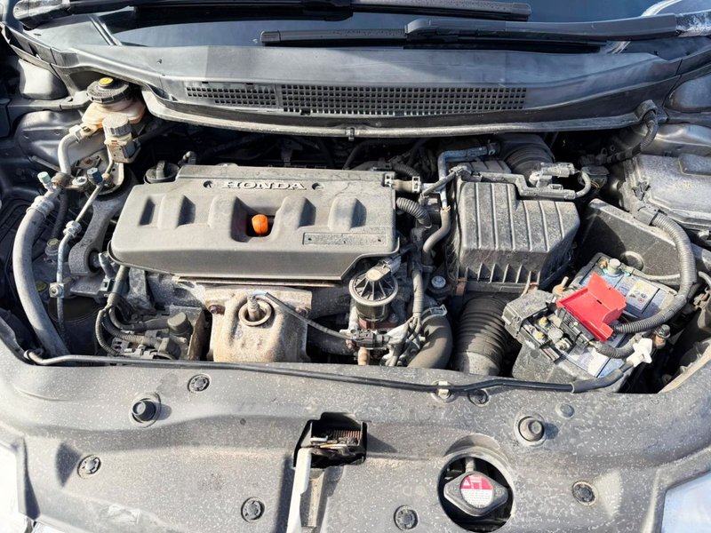 2006 Honda Civic in grey — photo 4 of 25