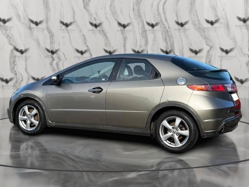 2006 Honda Civic in grey — photo 6 of 26