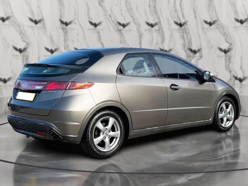 2006 Honda Civic in grey — photo 10 of 26