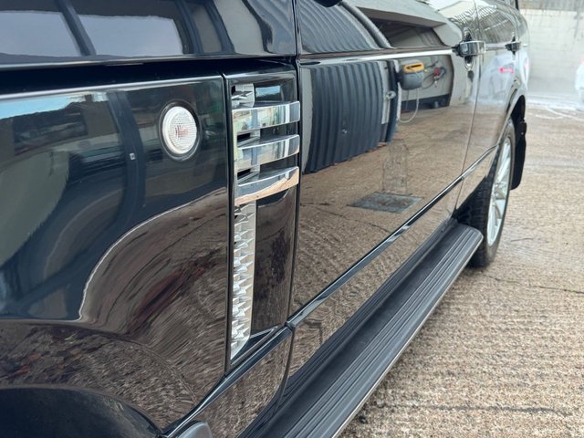 2012 LAND ROVER RANGE ROVER 4.4 TD V8 Westminster SUV 5dr Diesel Auto 4WD Euro 5 (313 bhp) - Photo 12