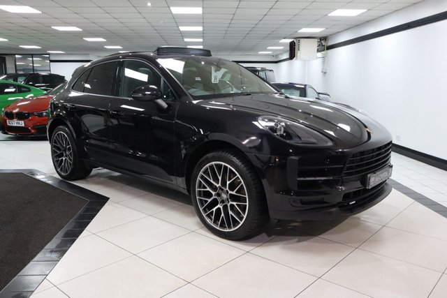 View our PORSCHE MACAN