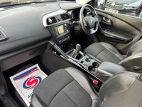 USED 2019 19 RENAULT KADJAR 1.3 TCe Dynamique S Nav SUV 5dr Petrol Manual Euro 6 (s/s) (140 ps) Buy with Complete Confidence from Sheriff Motors. This vehicle is ready to drive away today, having recently undergone preparation for a previous customer order that unfortunately could not proceed due to finance circumstances changing at the last stage. As with all our vehicles, it has been extensively road tested and thoroughly inspected prior to sale. Each vehicle comes with a new 1 year MOT with all advisories and failures rectified at no additional cost, plus a full oil and filter service.