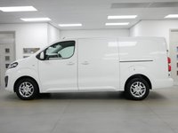 USED 2021 21 VAUXHALL VIVARO 3100 2.0 D 120 BHP L2 LONG WHEELBASE SPORTIVE 6 DOOR 1 OWNER | AIR CON | 3100 WEIGHT | L2 LONG