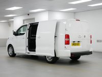 USED 2021 21 VAUXHALL VIVARO 3100 2.0 D 120 BHP L2 LONG WHEELBASE SPORTIVE 6 DOOR 1 OWNER | AIR CON | 3100 WEIGHT | L2 LONG