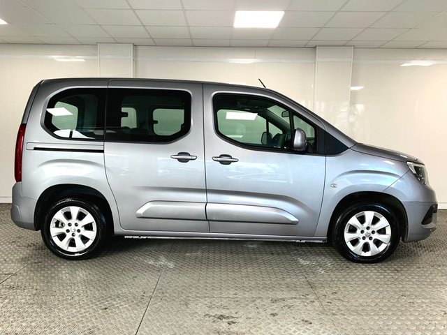 2020 Vauxhall Combo Life 1.5L Energy 5dr - Photo 3