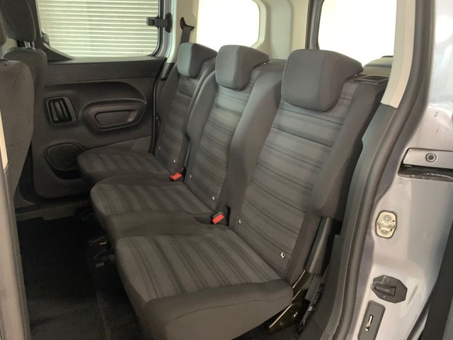 2020 Vauxhall Combo Life 1.5L Energy 5dr - Photo 7