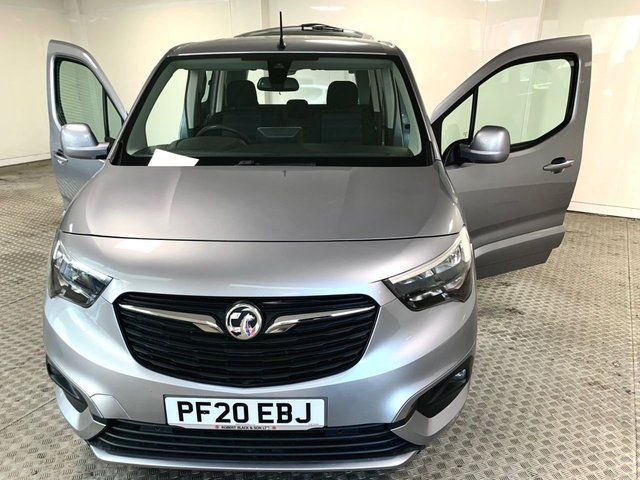 2020 Vauxhall Combo Life 1.5L Energy 5dr - Photo 11