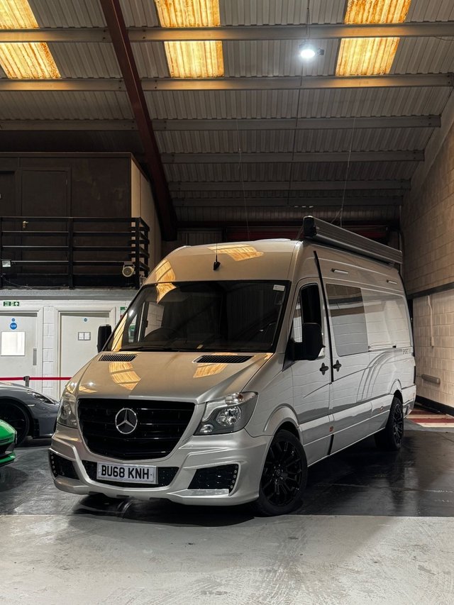 View our MERCEDES-BENZ SPRINTER