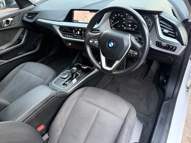 2020 BMW 1 SERIES - Photo 10