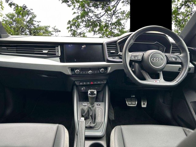 2022 AUDI A1 - Photo 6