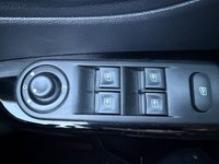 USED 2016 66 RENAULT CAPTUR 1.2 TCe ENERGY Signature Nav SUV 5dr Petrol Auto Euro 6 (s/s) (120 ps) 