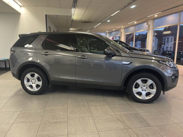 View our LAND ROVER DISCOVERY SPORT DIESEL SW