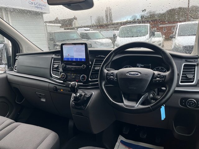 2022 Ford Tourneo Custom 2L Titanium 5dr - Photo 10