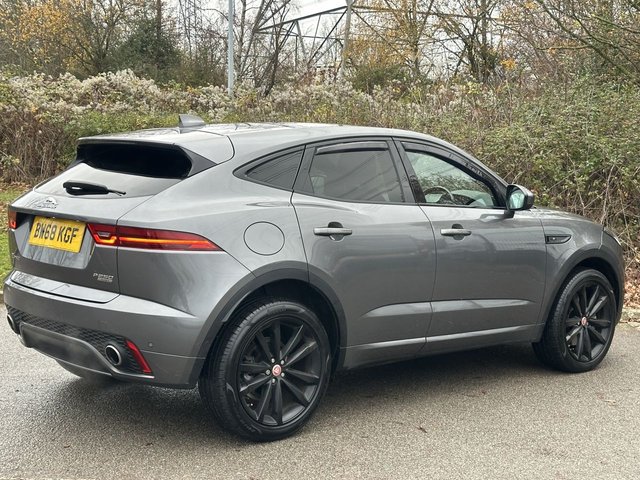2019 JAGUAR E-PACE - Photo 5