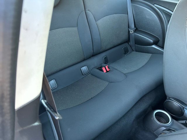 2010 MINI HATCH - Photo 10
