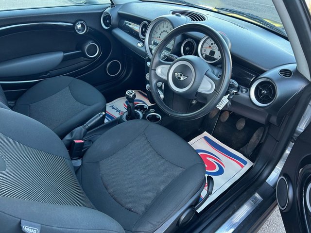 2010 MINI HATCH - Photo 8