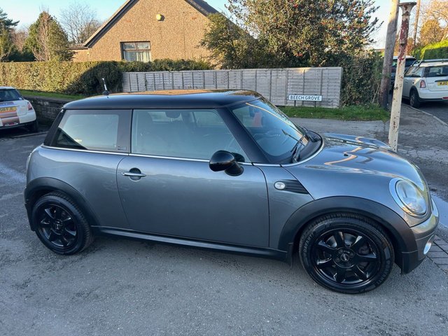 2010 MINI HATCH - Photo 6