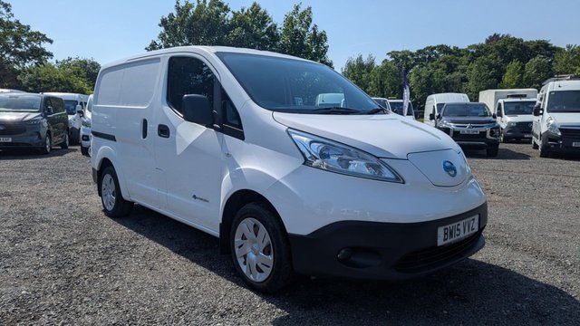 View our NISSAN e-NV200