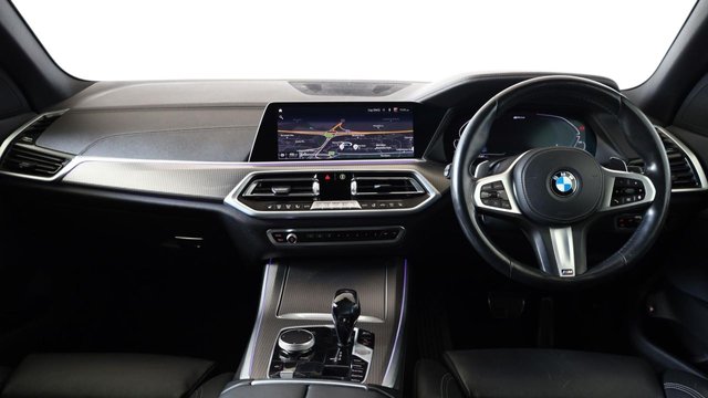 2022 BMW X5 - Photo 9