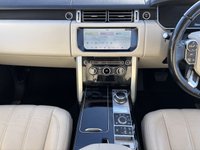 USED 2017 67 LAND ROVER RANGE ROVER 3.0 TD V6 Vogue SUV 5dr Diesel Auto 4WD Euro 6 (s/s) (258 ps) Panoramic roof, Parking camera