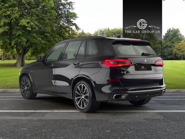 2022 BMW X5 - Photo 2
