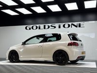 USED 2010 10 VOLKSWAGEN GOLF 2.0 TSI R Hatchback 3dr Petrol Manual 4Motion Euro 5 (270 ps) APR STAGE 2