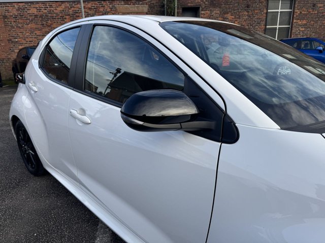 2022 TOYOTA YARIS 2022 1.5 VVT-h Icon Hatchback 5dr Petrol Hybrid E-CVT - Photo 11