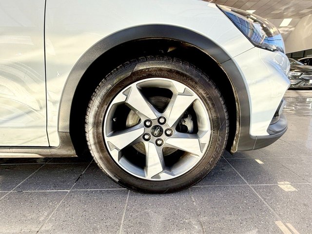 2020 Ford Focus 1L Active 5dr - Photo 3