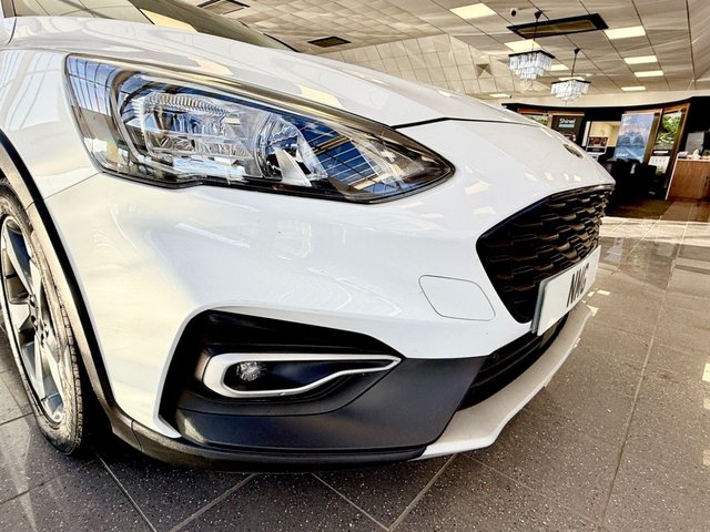 2020 Ford Focus 1L Active 5dr - Photo 9