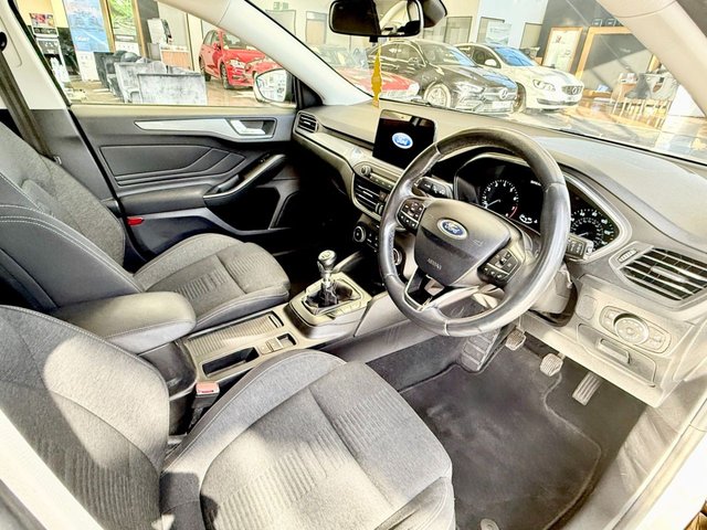2020 Ford Focus 1L Active 5dr - Photo 12