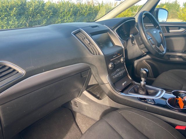 2015 FORD S-MAX 2.0 TDCi Titanium MPV 5dr Diesel Manual Euro 6 (s/s) (150 ps) - Photo 12