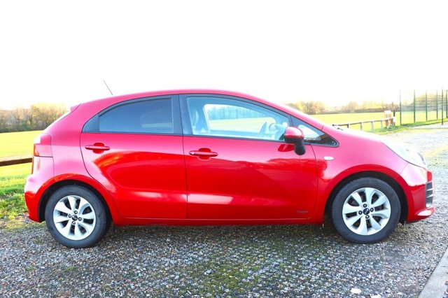 2016 KIA RIO - Photo 5