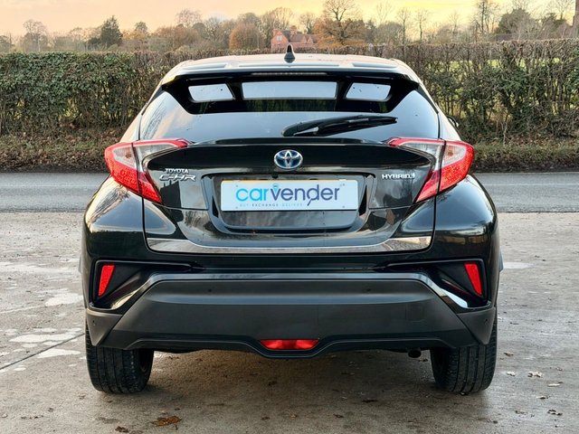 2018 Toyota C-HR 1.8L Excel 5dr - Photo 11