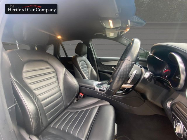 2021 Mercedes-Benz Glc 2L Amg Line 5dr - Photo 10