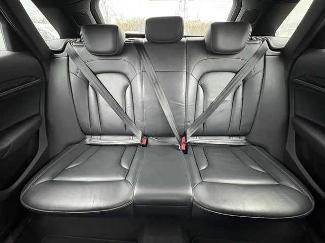 2014 AUDI RS Q3 - Photo 10